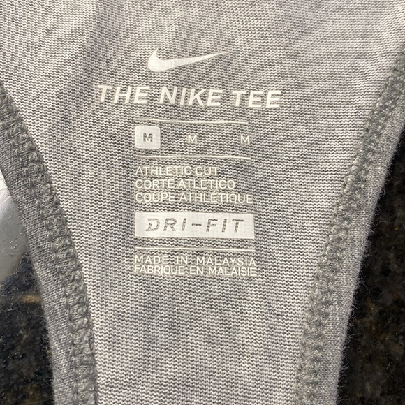 Nike gray & hot pink racerback tank top size M - Picture 5 of 5